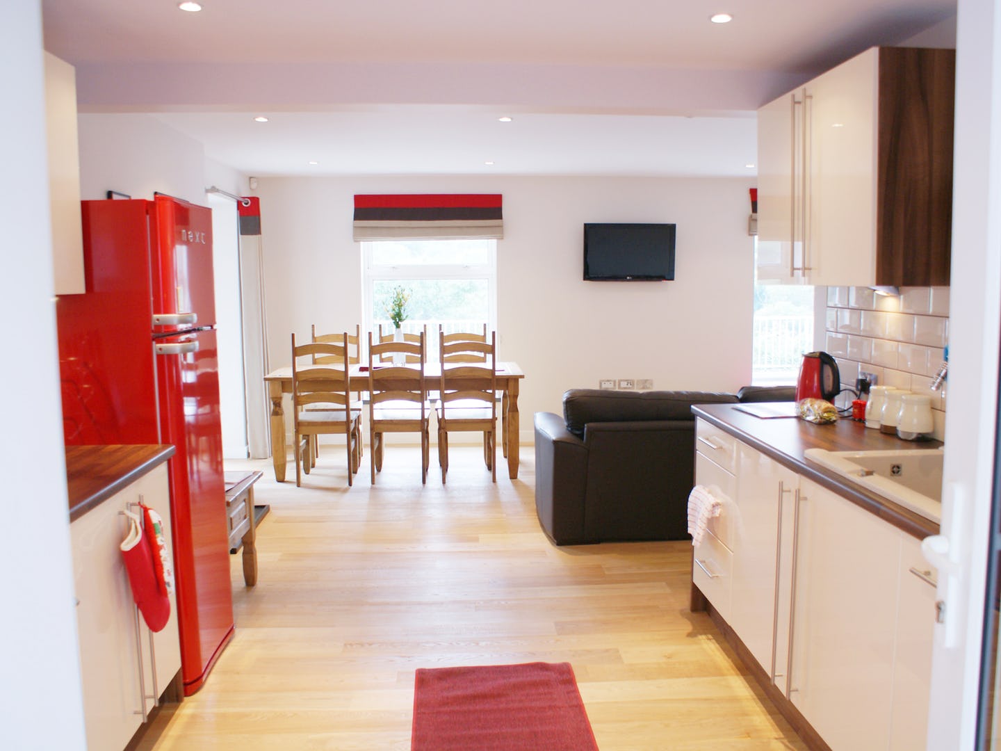 Kitchen — well equipped