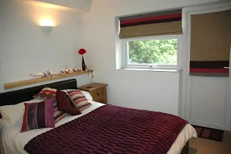 Middle apartment — second bedroom