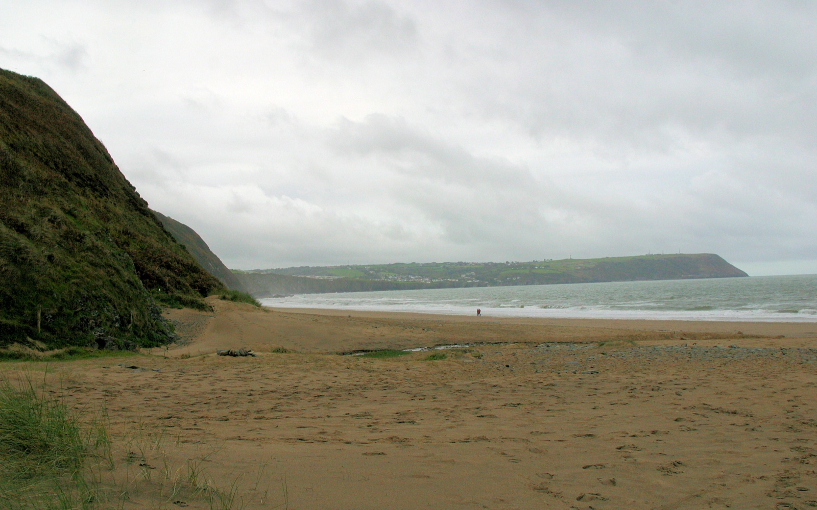 The long open sands of Penbryn beach